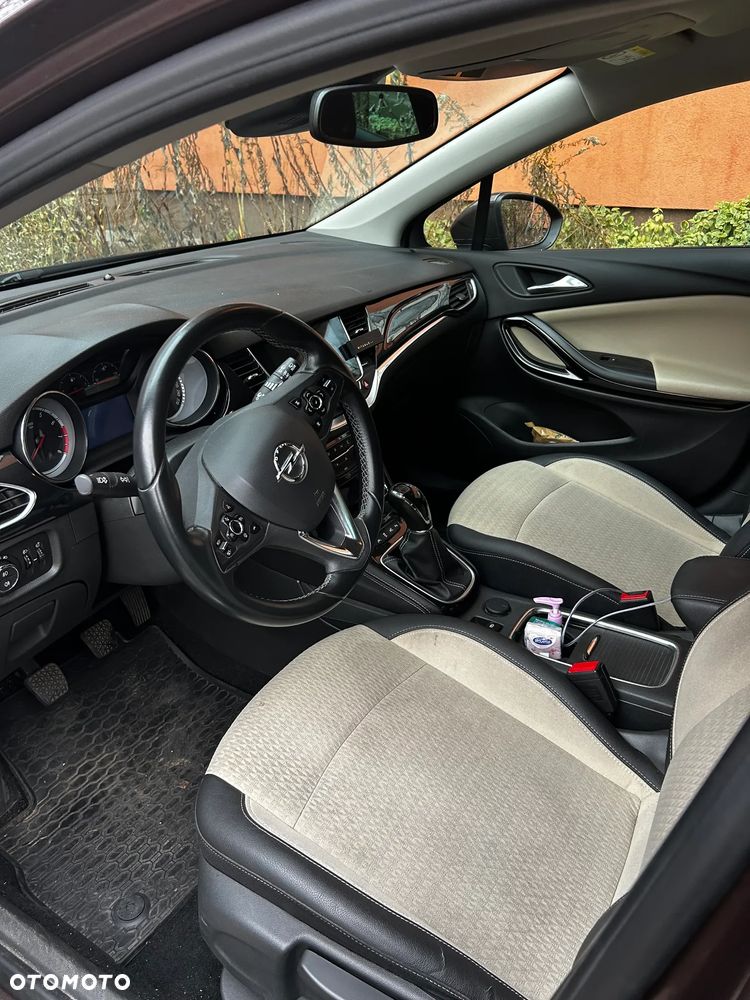 Opel Astra - 9