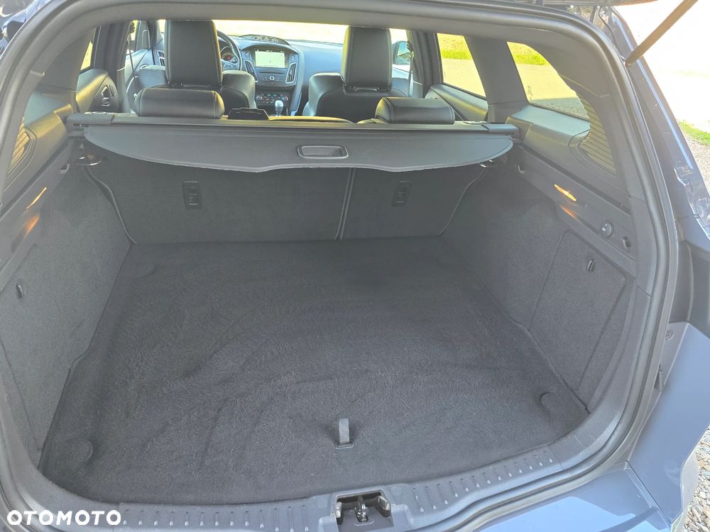 Ford Focus - 28