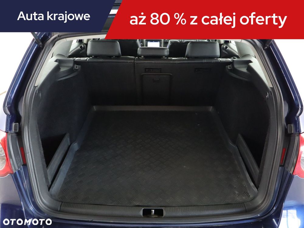 Volkswagen Passat Variant - 16