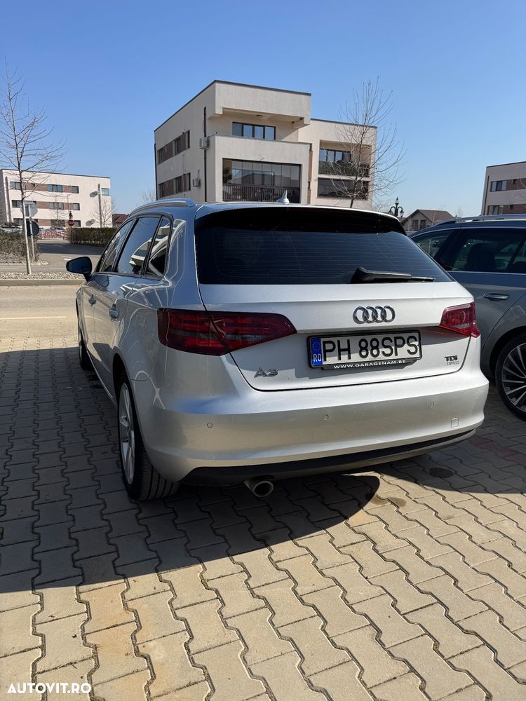 Audi A3 1.6 TDI S line Sportpaket - 15