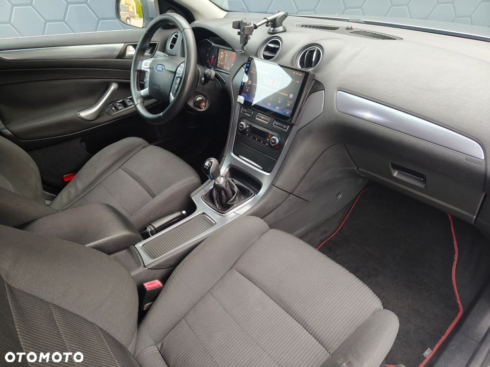 Ford Mondeo 2.0 TDCi Titanium - 19