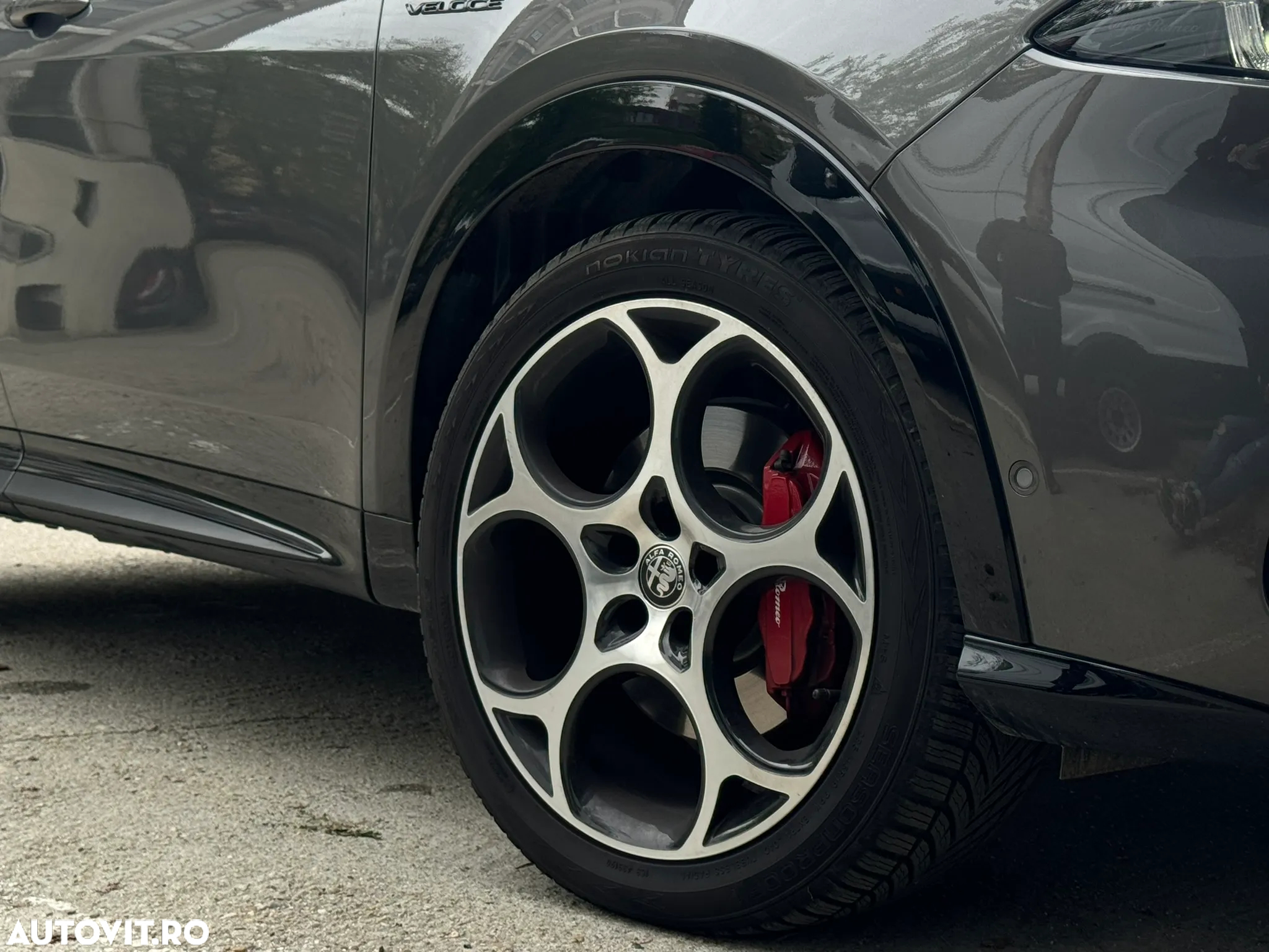 Alfa Romeo Tonale 1.6 FWD AT Veloce - 12