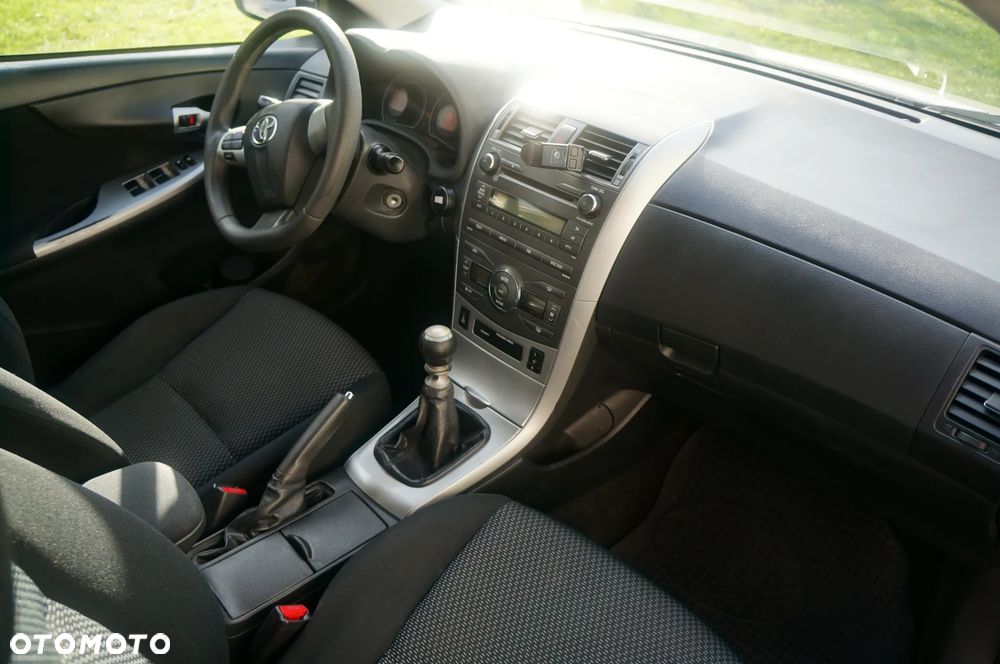 Toyota Corolla 1.4 D-4D Terra - 12