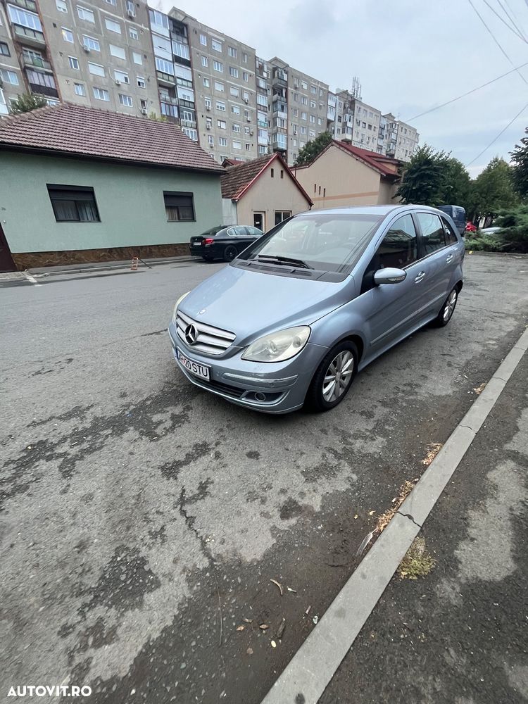 Mercedes-Benz B - 2