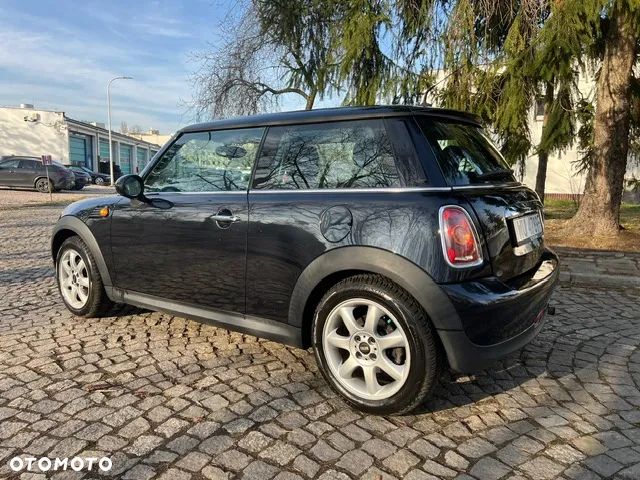 MINI ONE Standard - 5