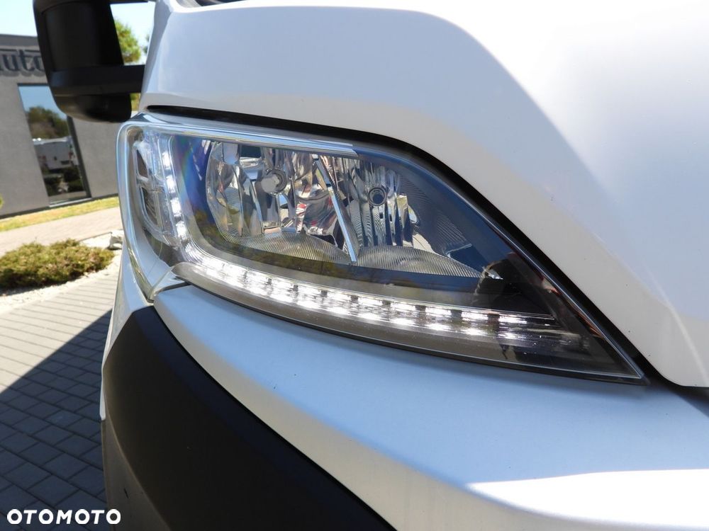 Fiat DUCATO KONTENER 9 PALET TEMPOMAT NAWIGACJA LEDY KLIMATYZACJA  130KM - 22