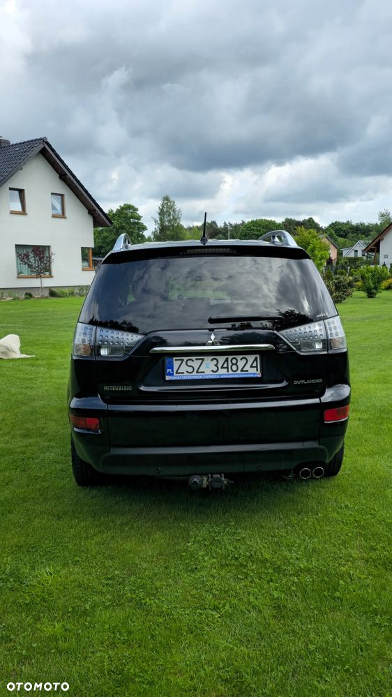Mitsubishi Outlander - 6
