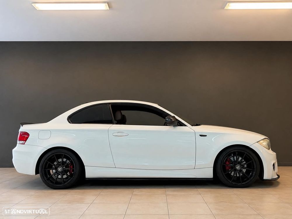 BMW 118 d Aut. Limited Edition Lifestyle c/ M Sport Pack - 11