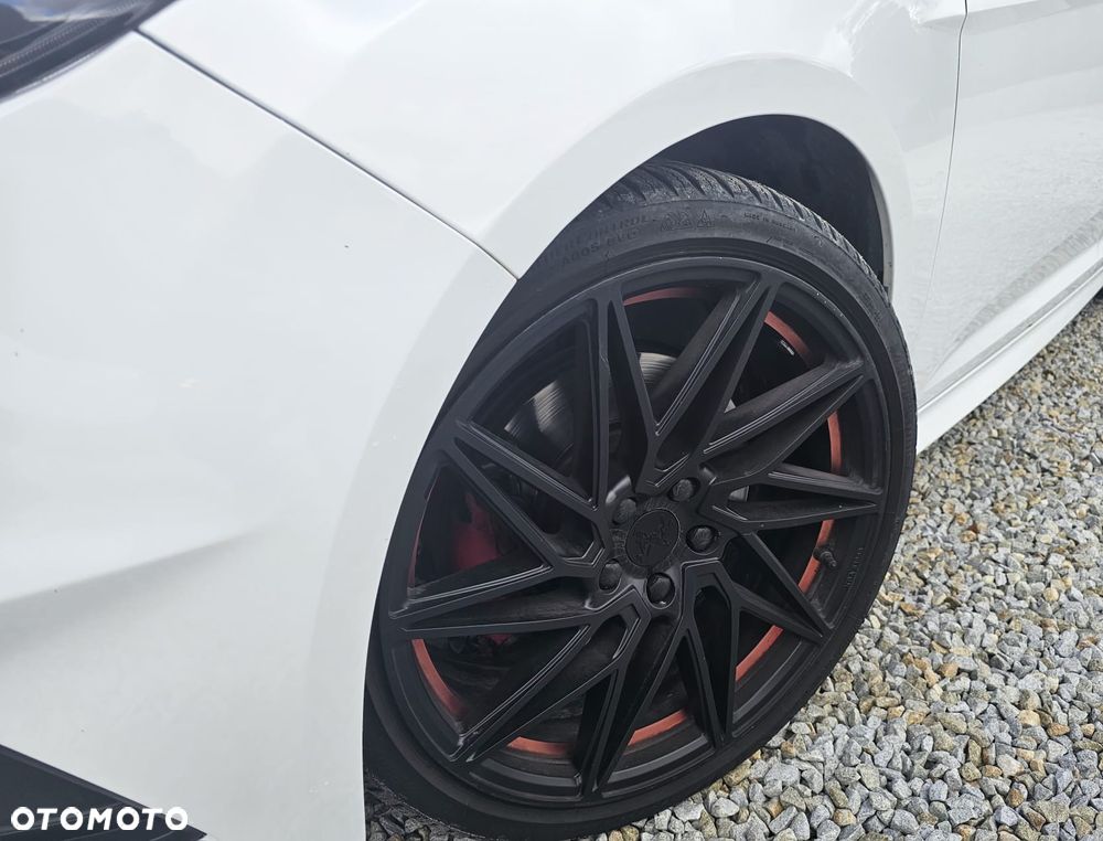 Ford Focus Turnier 2.0 EcoBoost ST mit Leder-Sport-Paket - 11