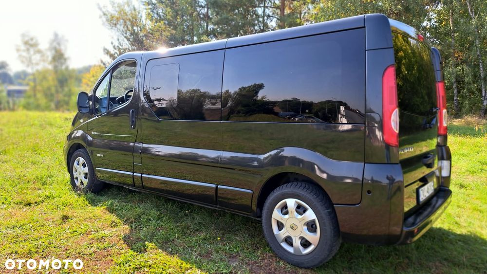 Renault Trafic Grand Passenger Black Edition - 7