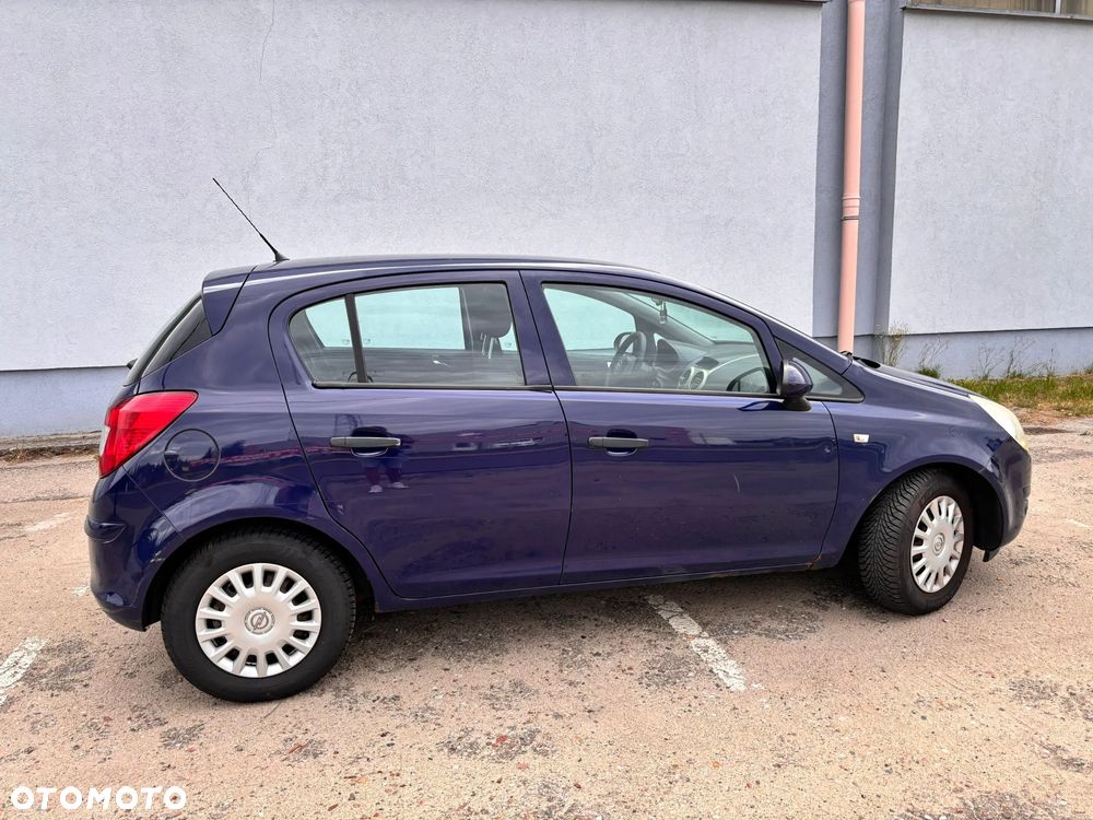 Opel Corsa 1.2 16V Essentia - 2