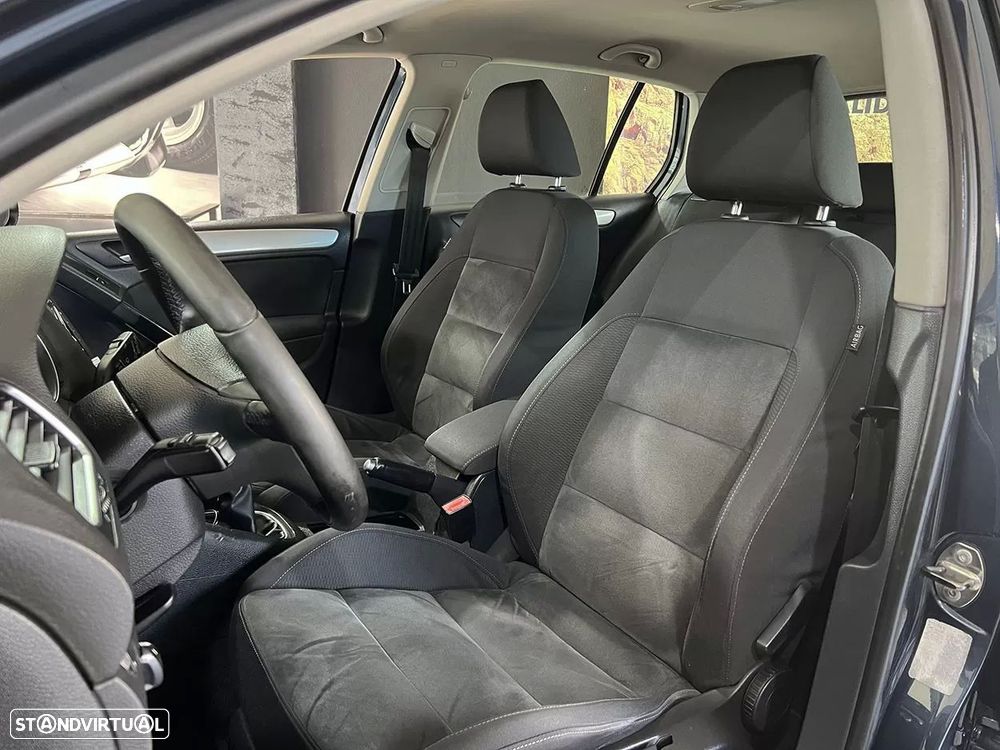 VW Golf 1.6 TDi Trendline BlueMotion - 8