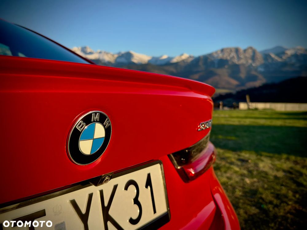 BMW Seria 3 330i M Sport - 27
