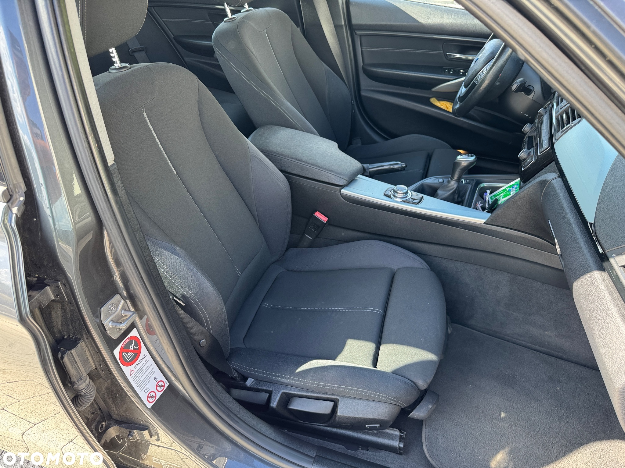 BMW Seria 3 318d Touring Sport Line - 26
