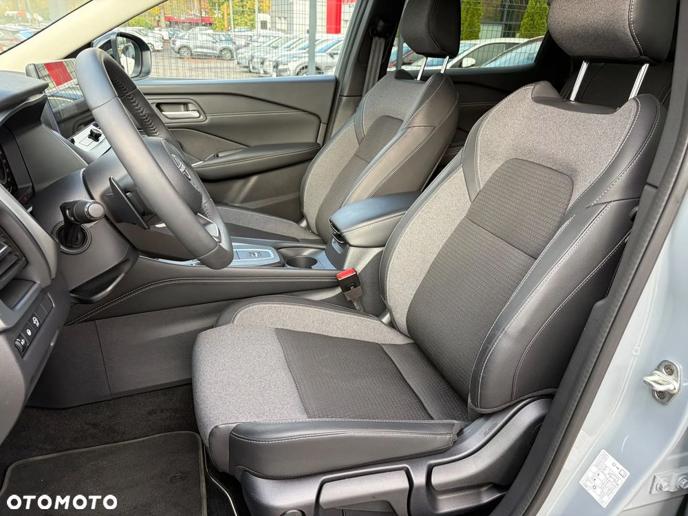 Nissan Qashqai 1.3 DIG-T mHEV N-Connecta Xtronic - 8