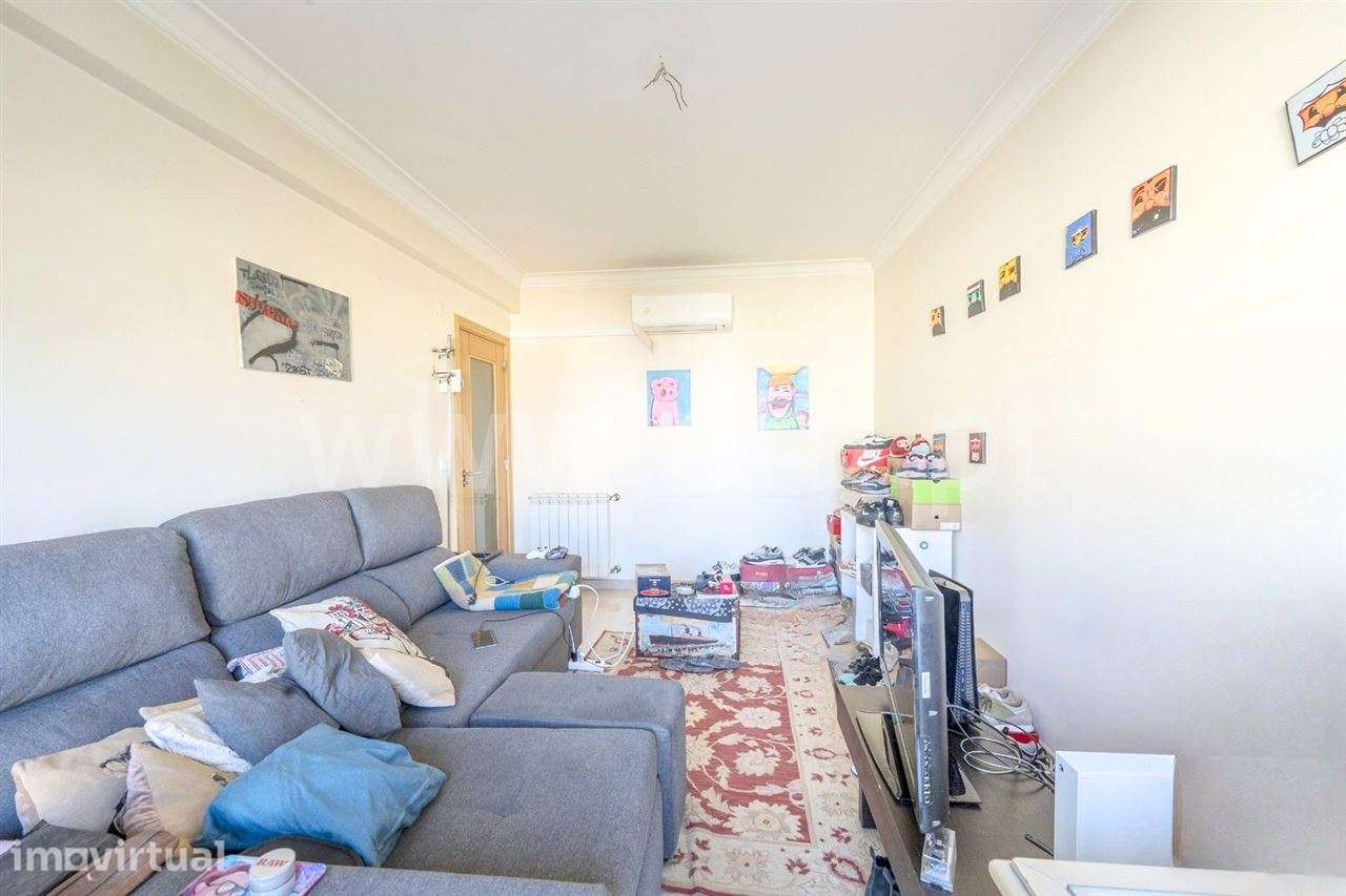 Apartamento T2; Quinta de Santa Teresinha - Grande imagem: 2/14