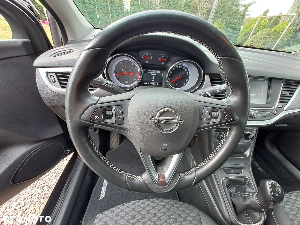 Opel Astra - 17