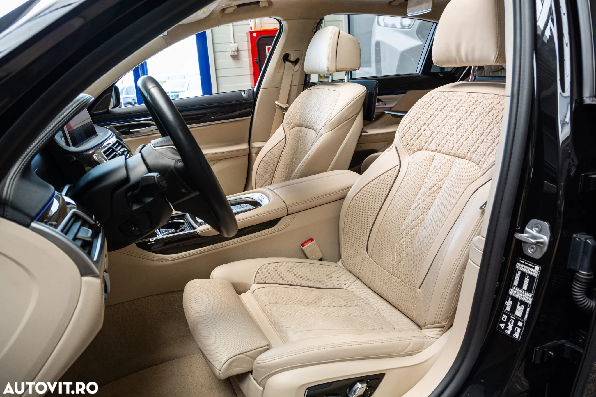 BMW Seria 7 730d xDrive MHEV - 6