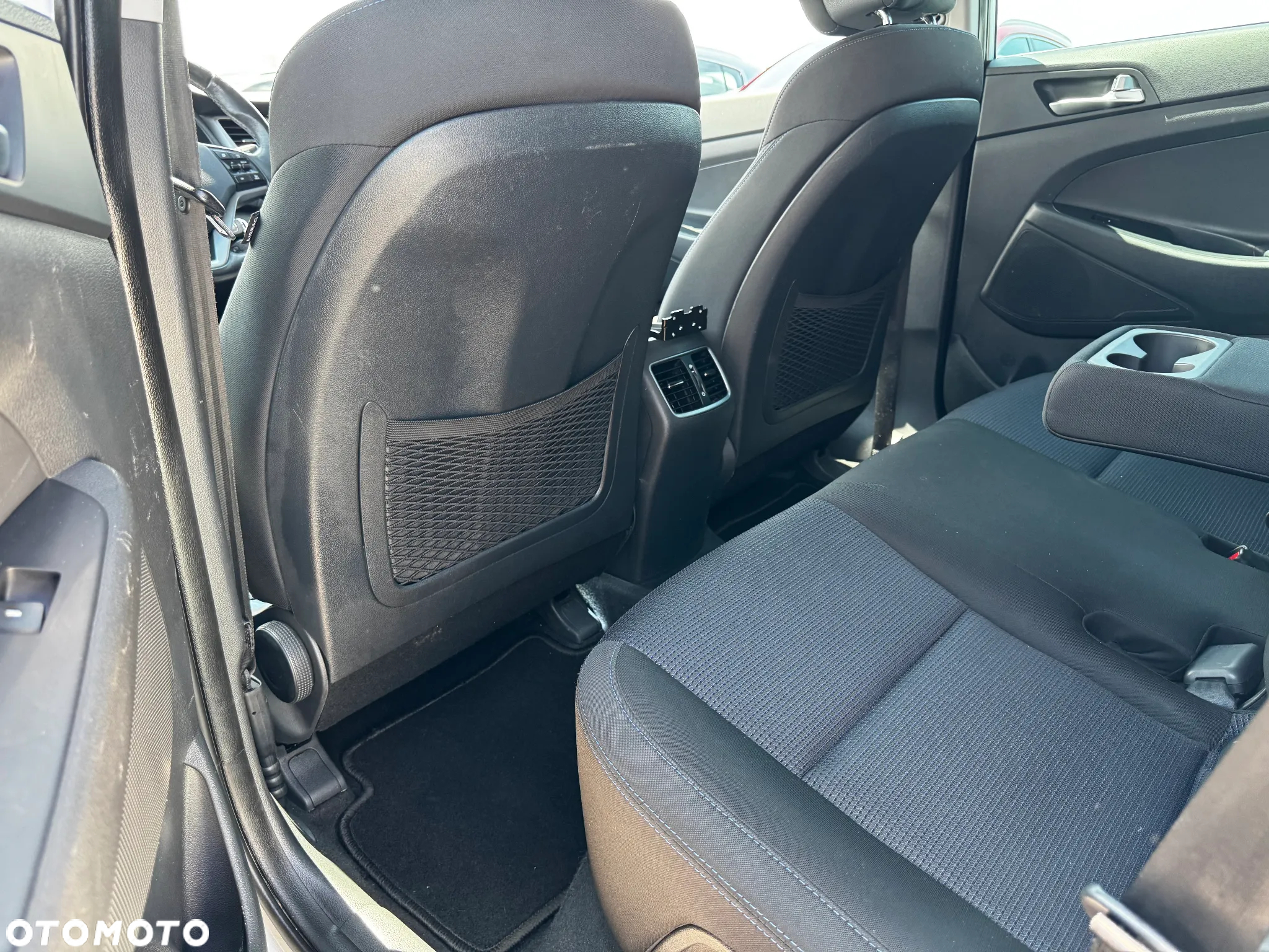 Hyundai Tucson blue 1.7 CRDi 2WD Passion Plus - 12