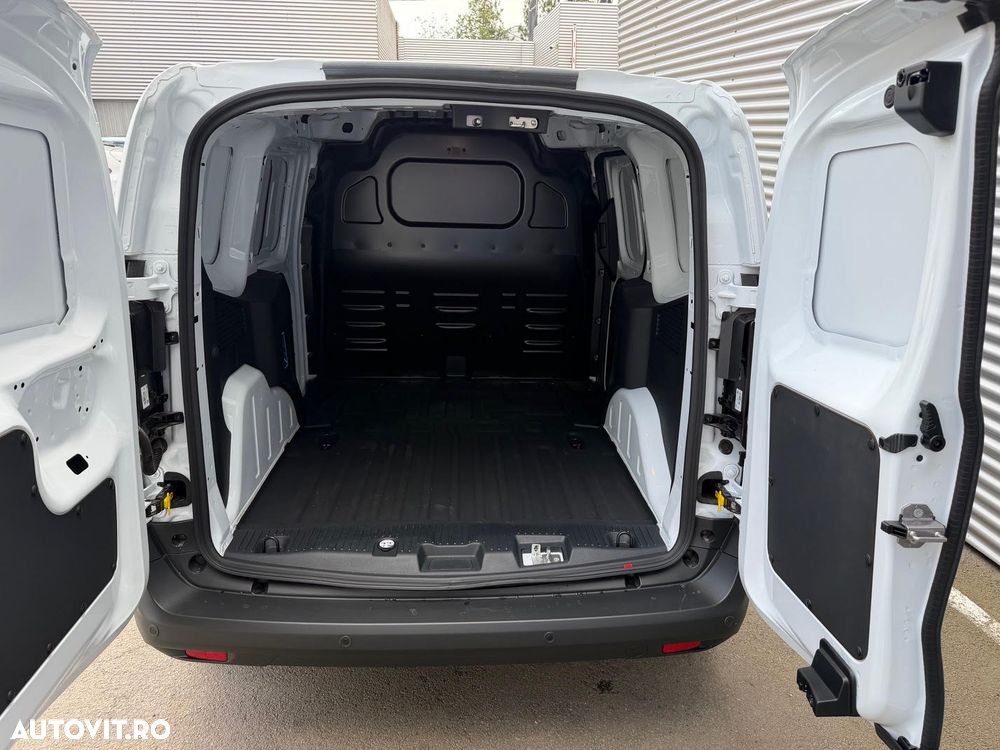 FORD Courier 2026 — imagine 10