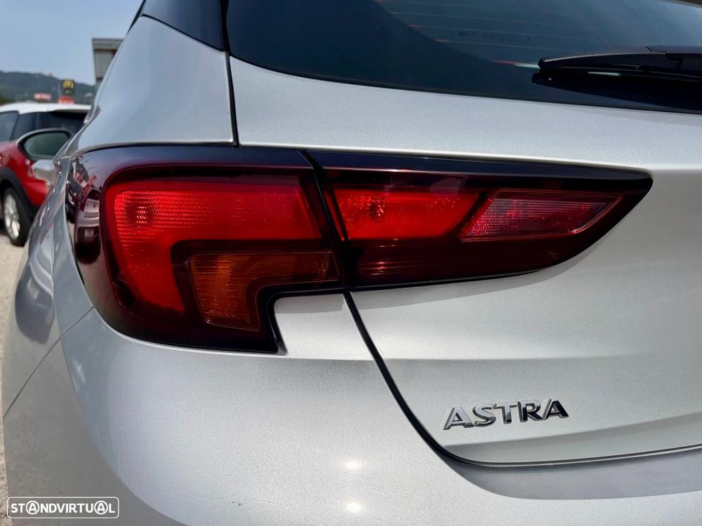 Opel Astra 1.2 Turbo Edition - 29