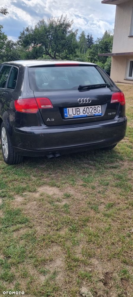 Audi A3 Sportback - 2