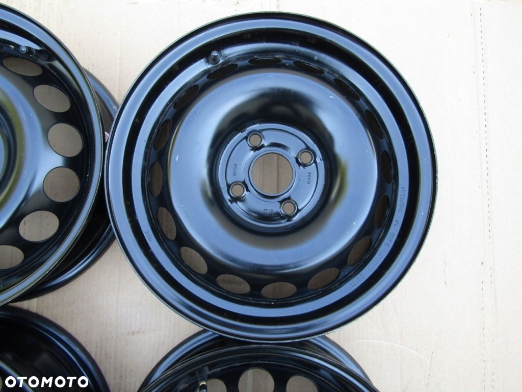 4x Felgi 15 Citroen C1 I II Toyota Aygo I II Peugeot 107 108 4,5 4x100 ET35 - 8