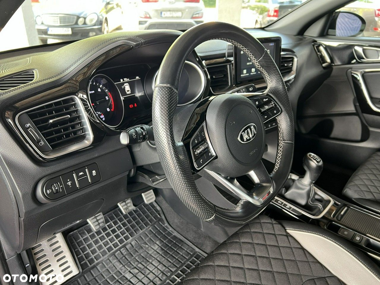 Kia ProCeed - 6