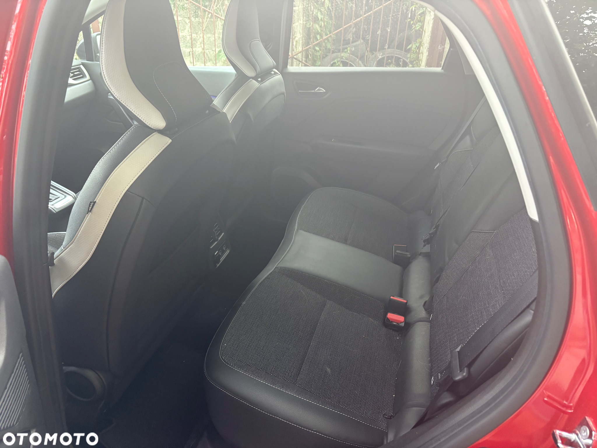 Renault Captur 1.6 E-TECH Full Hybrid 145 E-Tech Engineered - 18