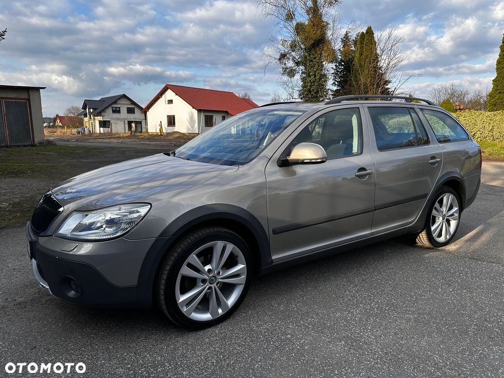 Skoda Octavia 2.0 TDI DPF 4x4 DSG Scout - 5