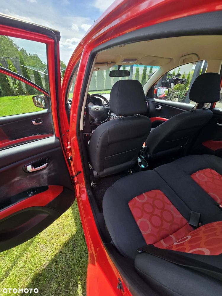 Hyundai i10 - 11