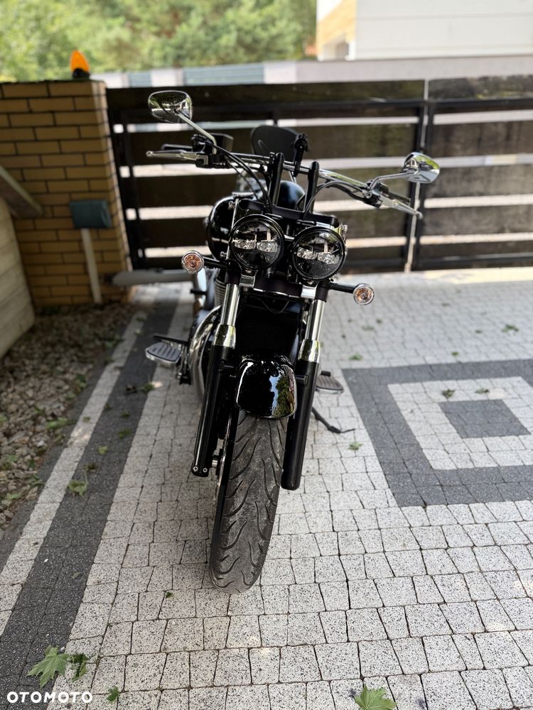 Triumph Thunderbird - 17