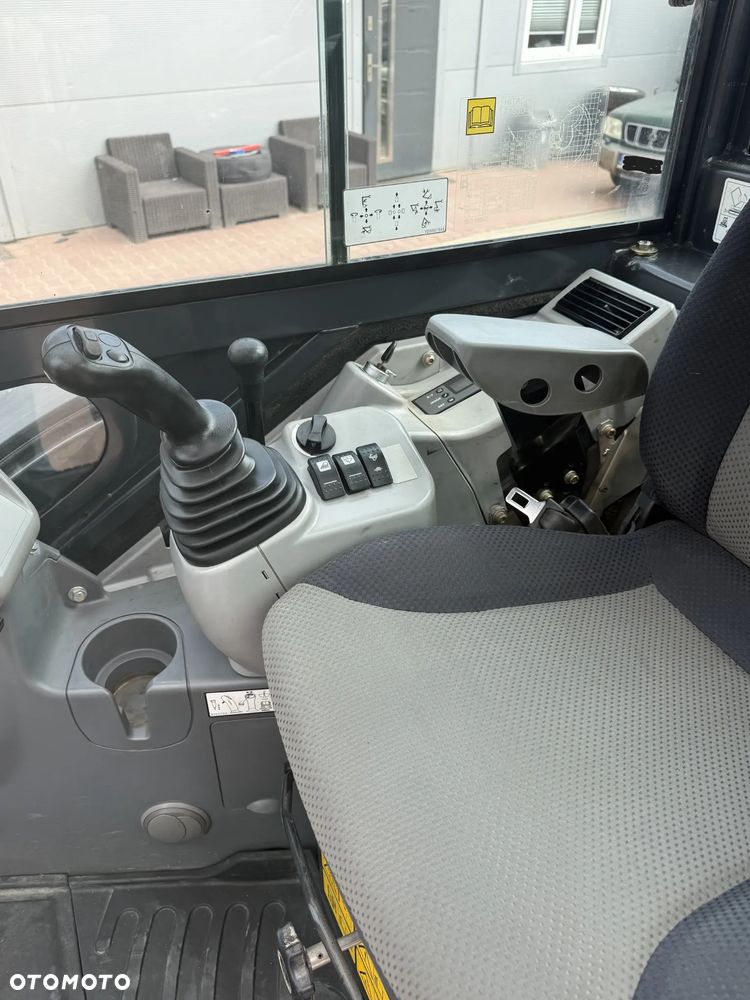 Hitachi ZX33U ZAXIS - 13