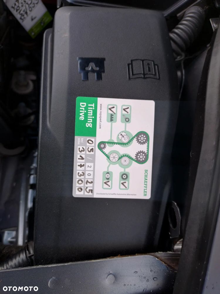 Volvo V70 2.0D Momentum - 13