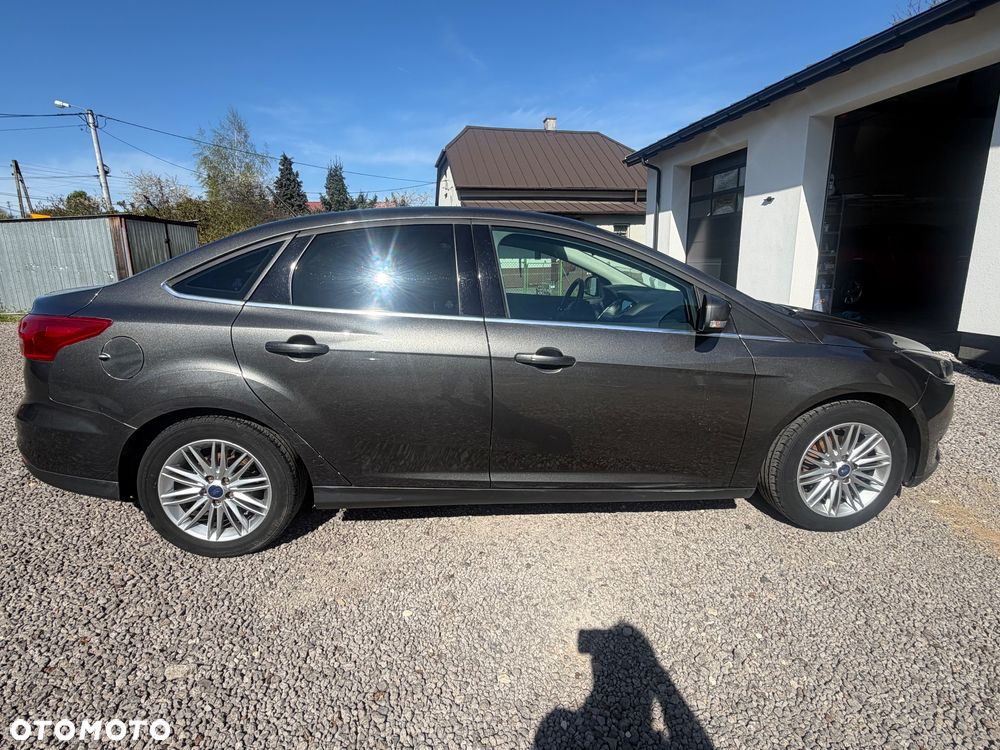Ford Focus 1.6 Trend - 2