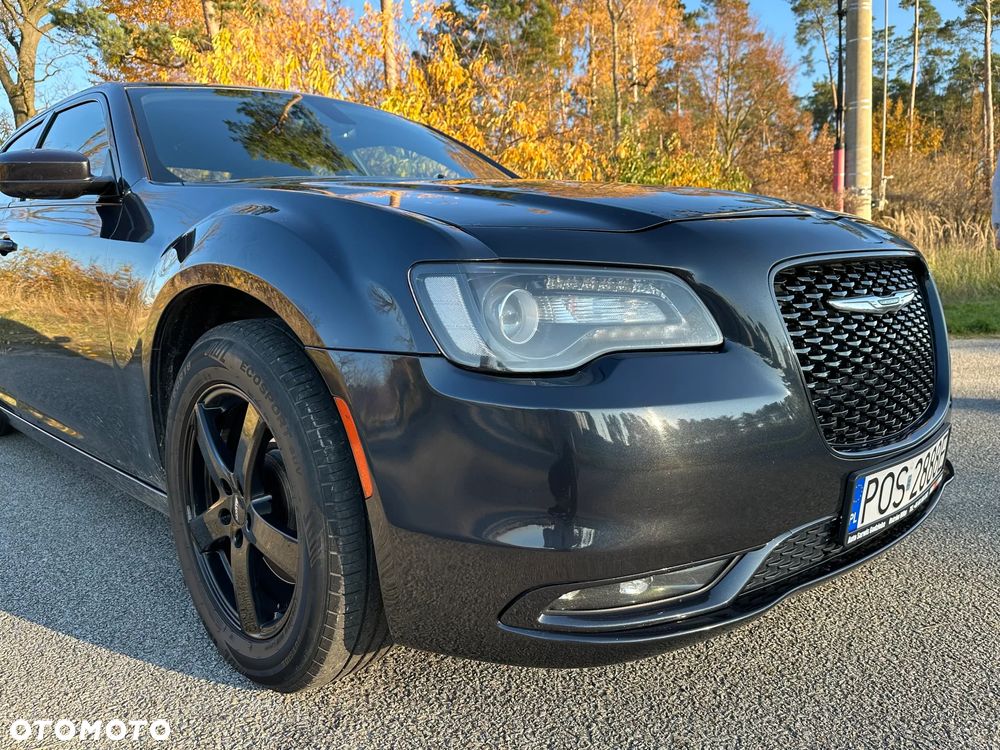 Chrysler 300s - 12