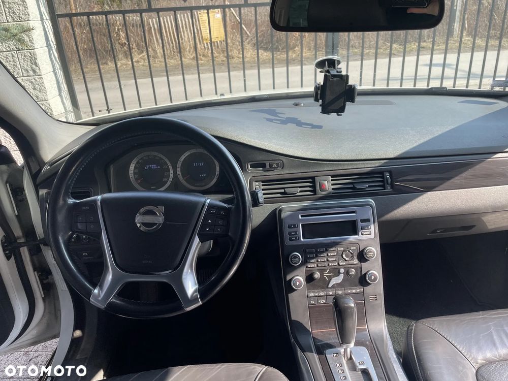 Volvo XC 70 - 10