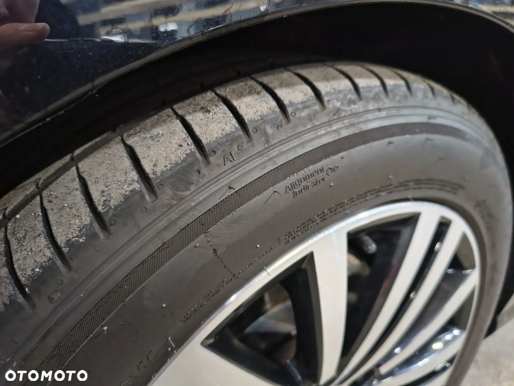 Volkswagen Passat Variant 2.0 TDI BlueMotion Technology Highline - 15
