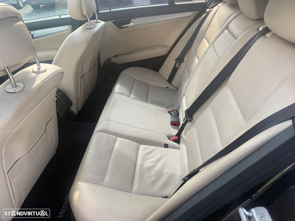 Mercedes-Benz C 220 Station CDI DPF BlueEFFICIENCY Avantgarde - 26