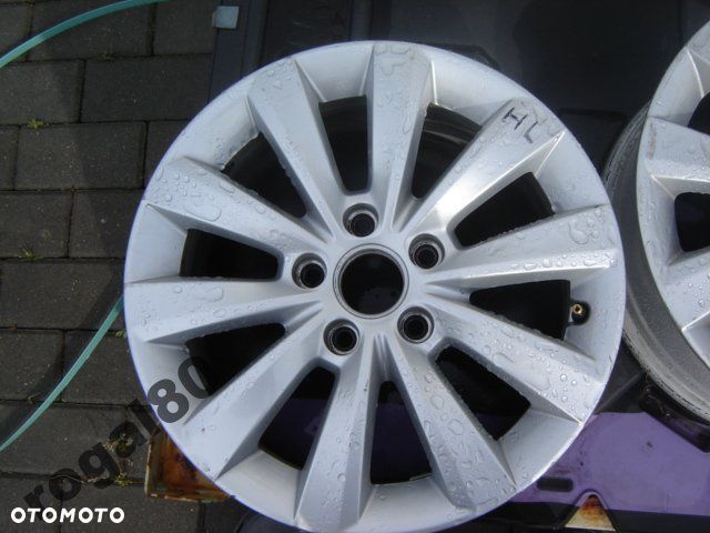 VW GOLF SPORTVAN PASSAT FELGA 561601025 IDEAŁ - 1