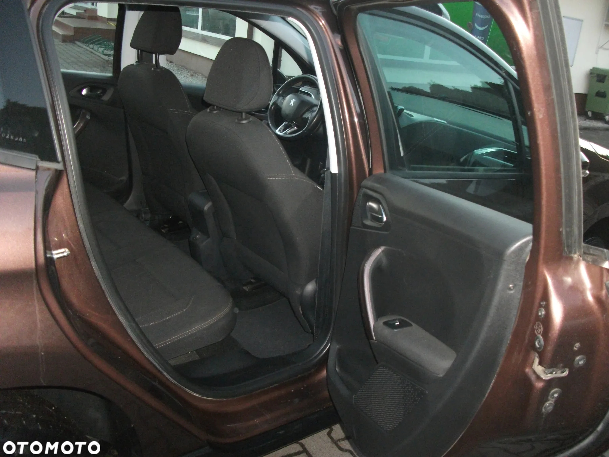 Peugeot 2008 - 11