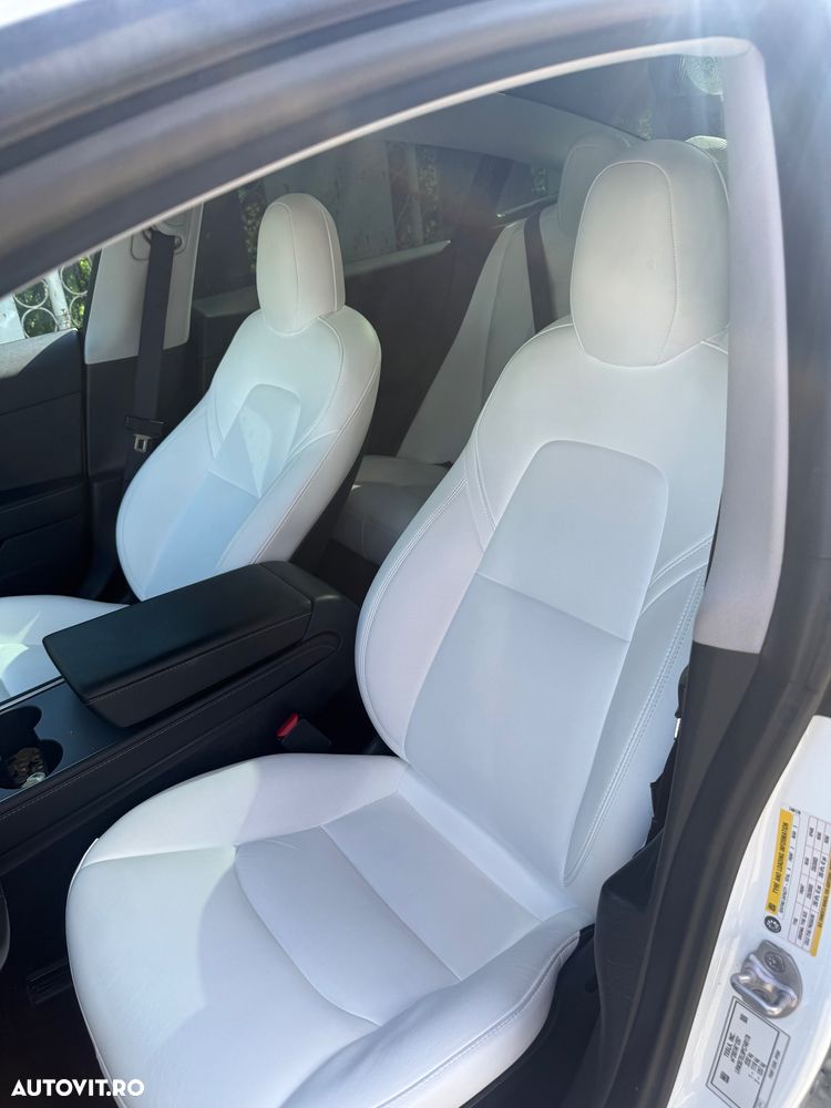Tesla Model 3 Performance - 6
