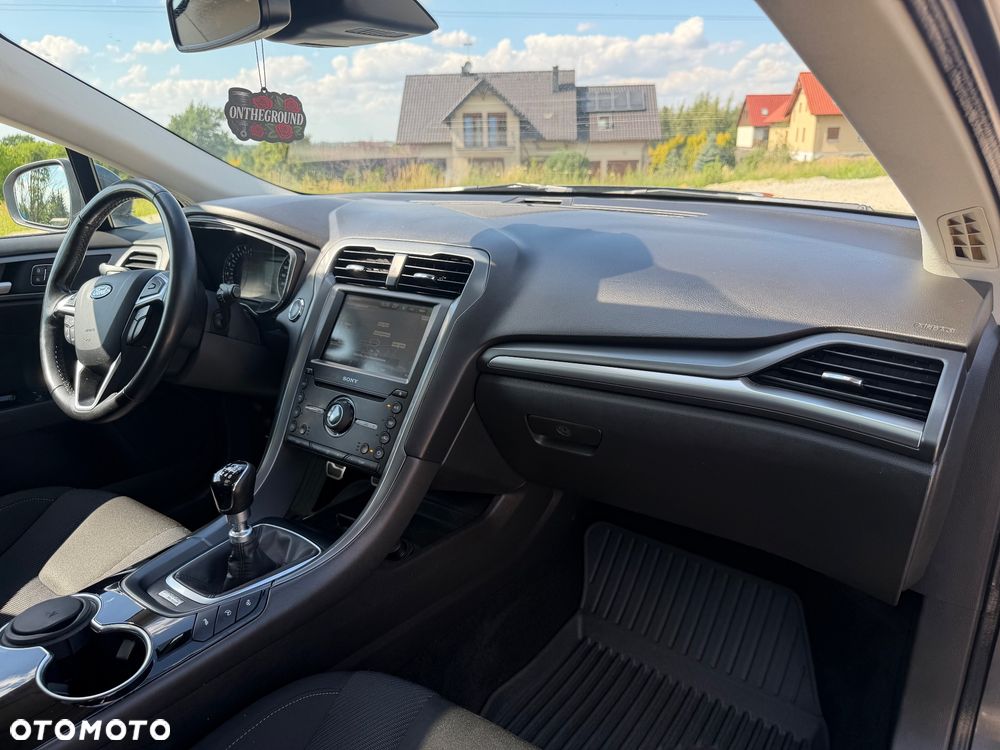 Ford Mondeo 2.0 TDCi Titanium - 31