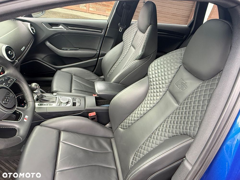 Audi S3 Sportback - 16