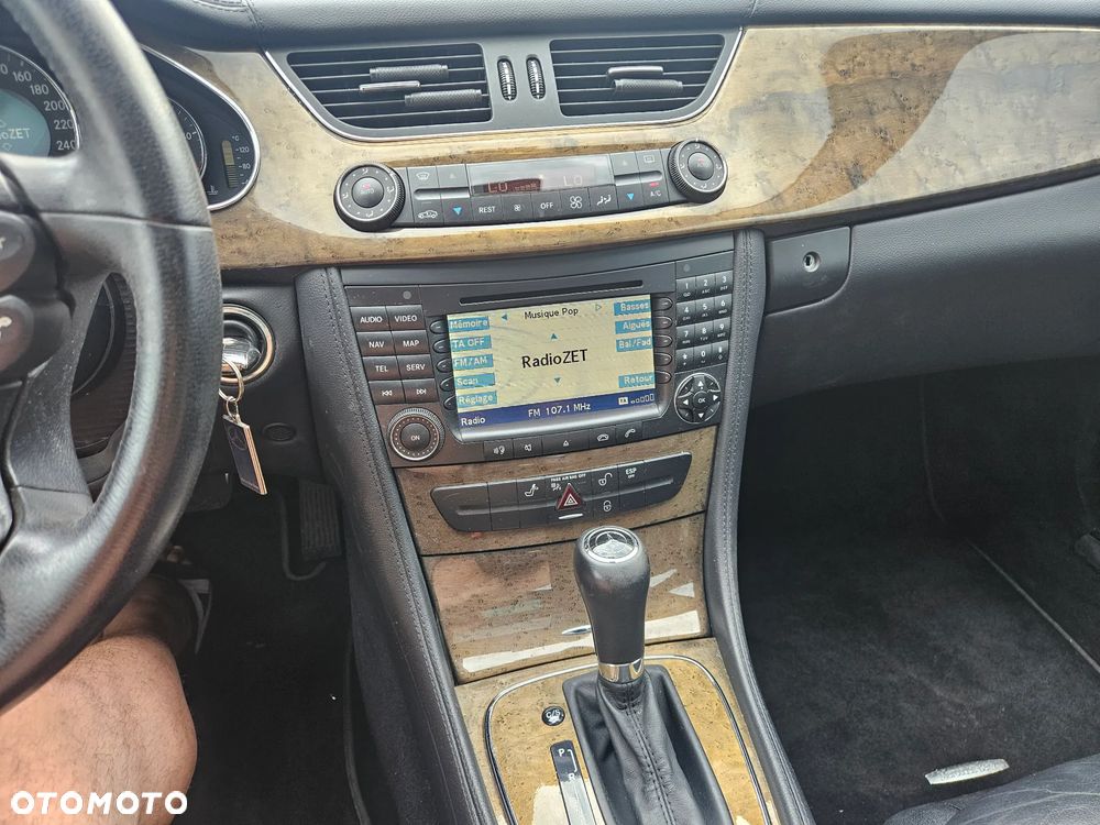 Mercedes-Benz CLS 320 CDI - 21