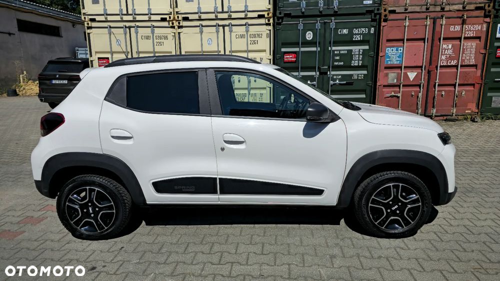 Dacia Spring - 11