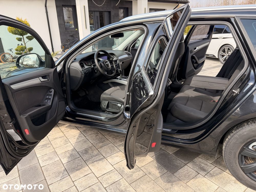 Audi A4 Avant - 5