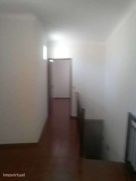 Moradia T3 equipada e bem situada - Grande imagem: 3/8
