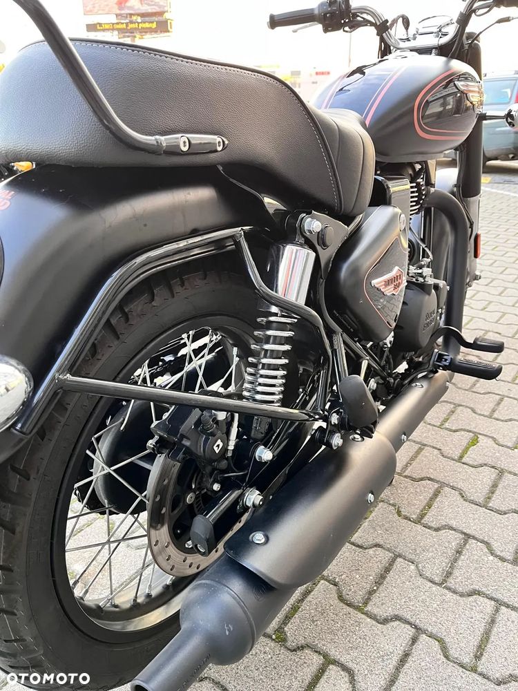 Royal Enfield Bullet - 4