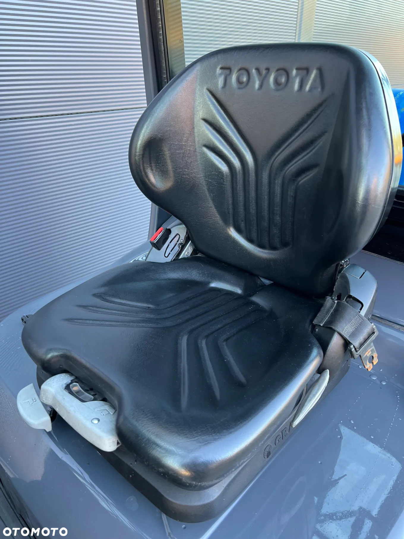 Toyota 02-8FGF18 - 8